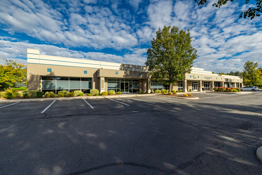 1307 S Eagle Flight Way, Boise, ID for lease - Building Photo - Image 1 of 7