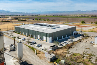 1920 Mercantile Ln, Coalinga, CA - aerial  map view