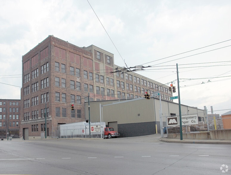 400 E 4th Street and 114 Wayne Avenue portfolio of 2 properties for sale on LoopNet.com - Building Photo - Image 3 of 3