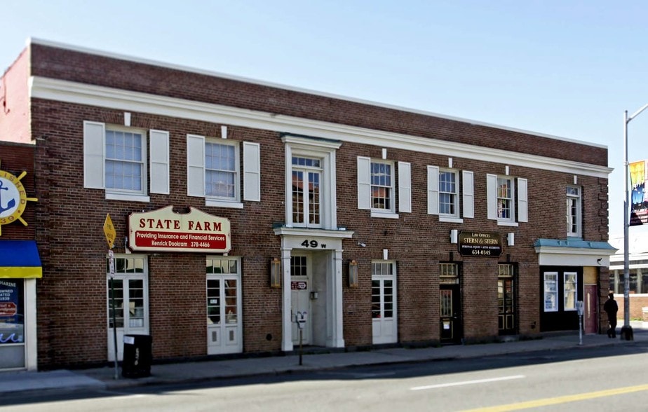 49-53 W Merrick Rd, Freeport, NY for sale - Primary Photo - Image 1 of 1