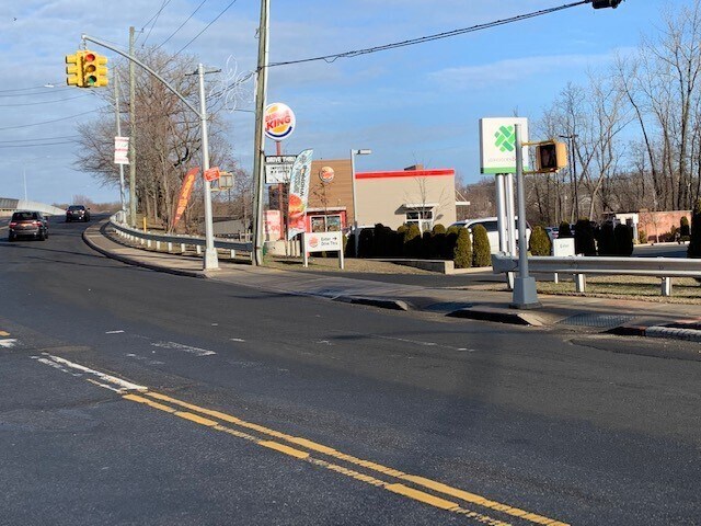 271 Page Ave, Staten Island, NY for sale - Building Photo - Image 1 of 1