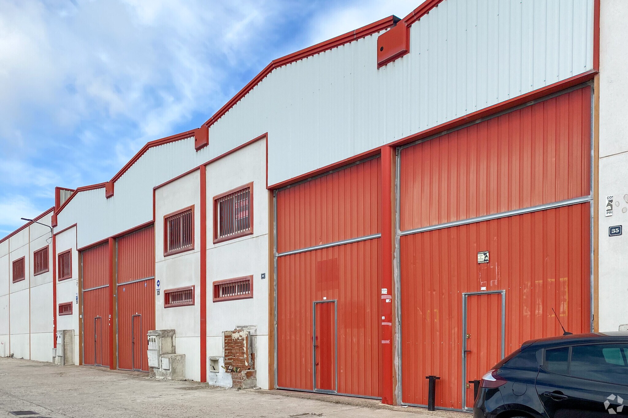 Calle del Diamante, 33, Valdemoro, Madrid for sale Primary Photo- Image 1 of 1