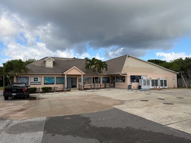 100 Long Point Rd, Melbourne Beach, FL for lease - Building Photo - Image 2 of 14