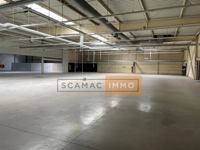 Retail in La Garde for lease - Interior Photo - Image 3 of 5