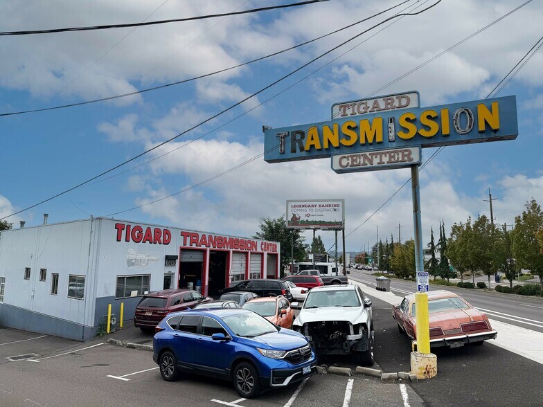 11646 SW Pacific Hwy, Portland, OR for sale - Building Photo - Image 1 of 2