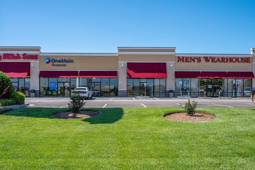 2520 W Memorial Ave, Oklahoma City, OK for lease - Building Photo - Image 3 of 6