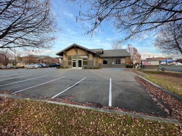 755 E Holland Ave, Spokane, WA for lease - Building Photo - Image 2 of 2