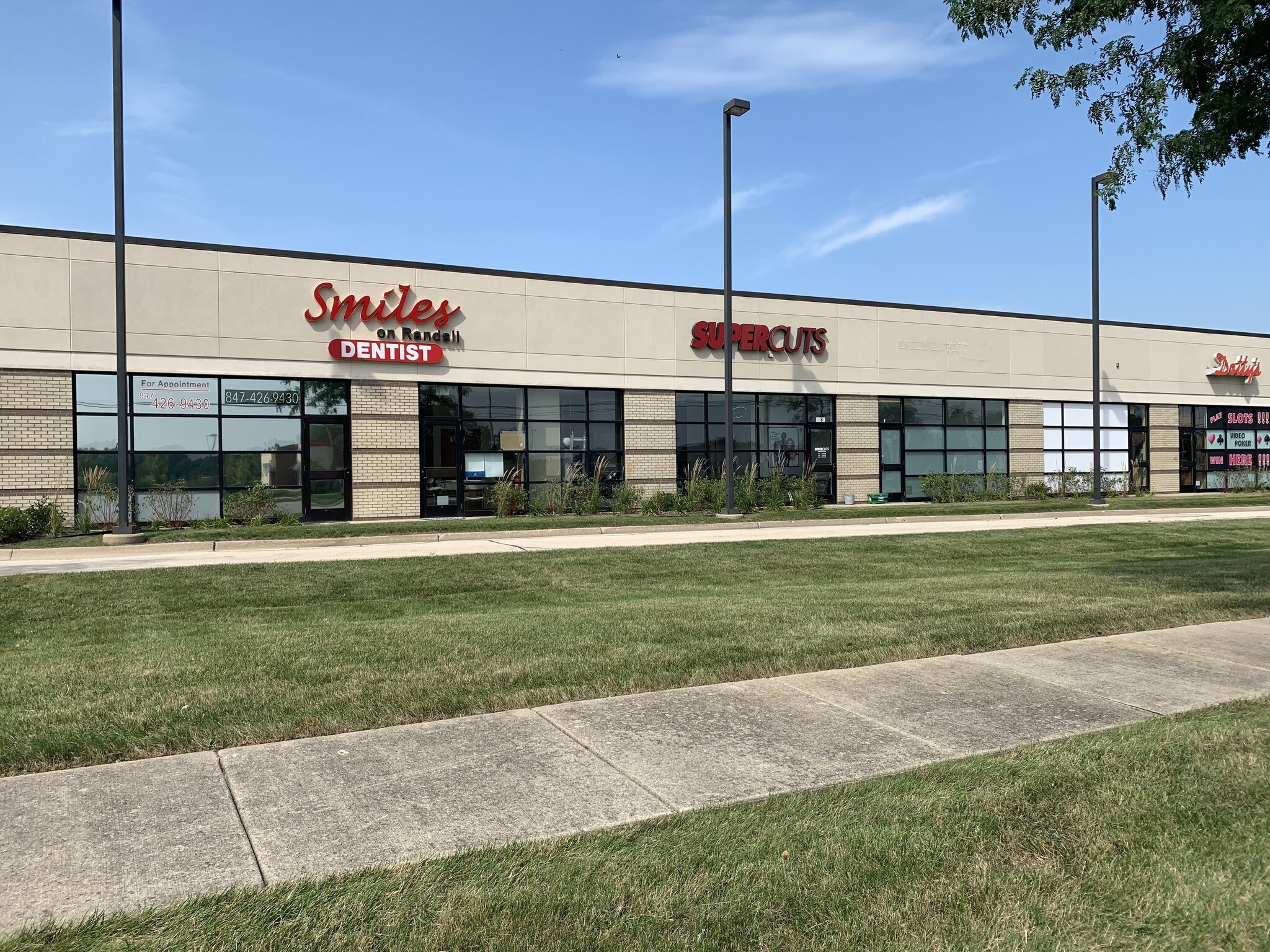 21582168 N Randall Rd, Carpentersville, IL 60110 Retail for Lease