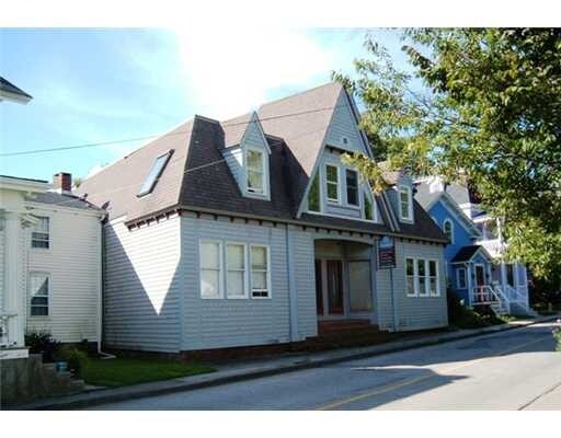 15 Old Beach Rd, Newport, RI for sale Primary Photo- Image 1 of 1