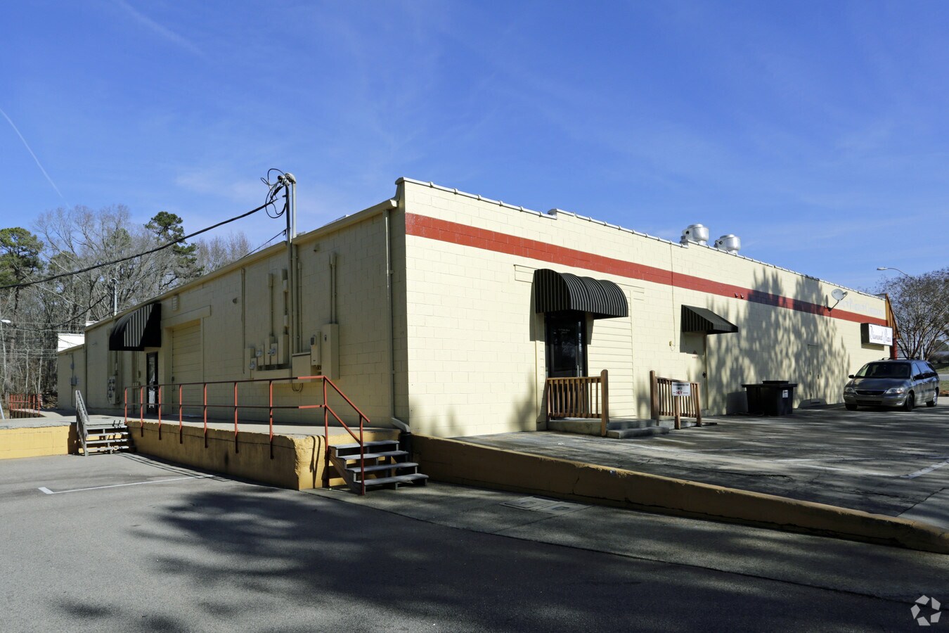 100 Holden Rd, Youngsville, NC 27596