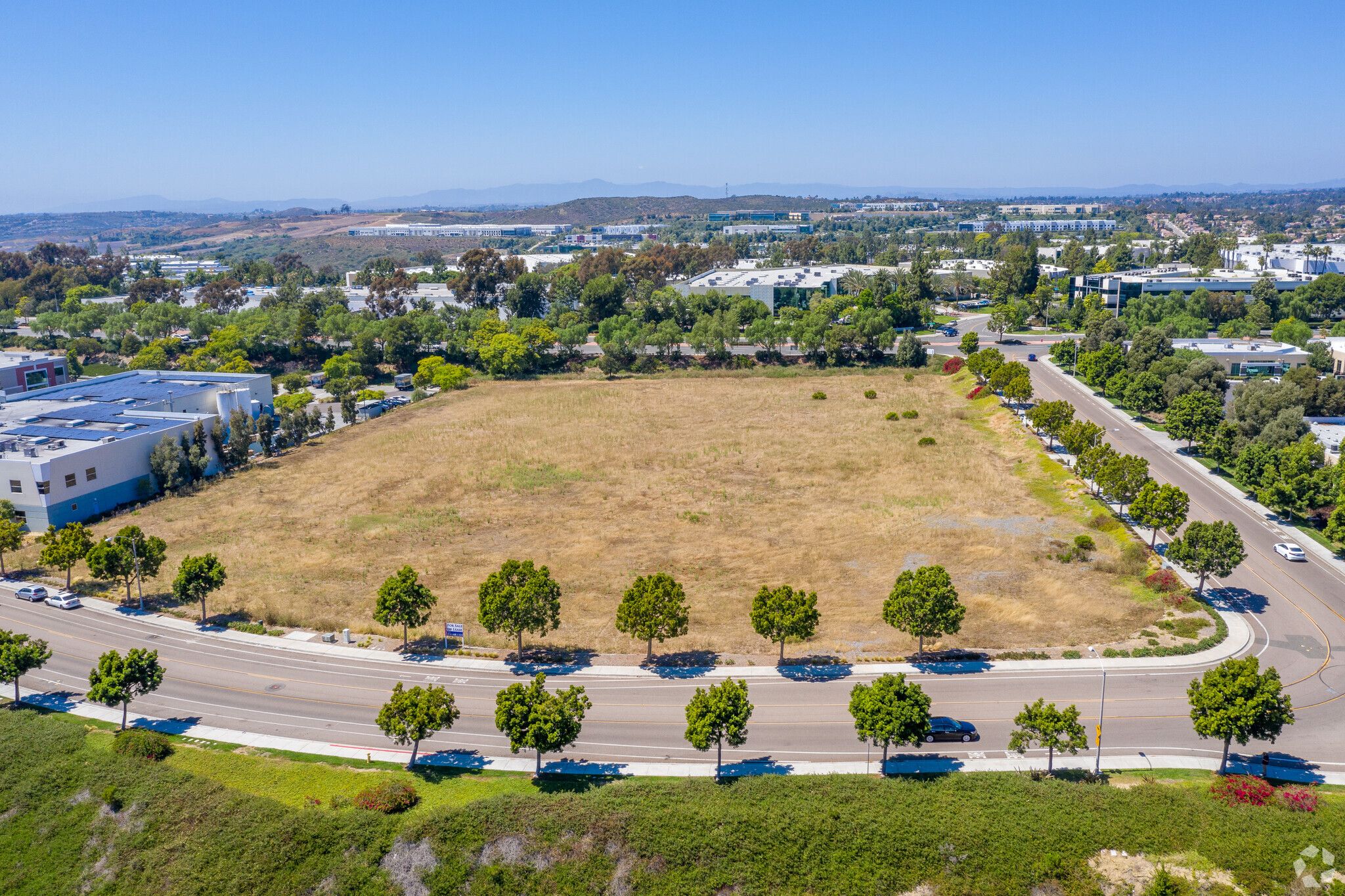 Gateway Rd, Carlsbad, CA for sale Primary Photo- Image 1 of 1