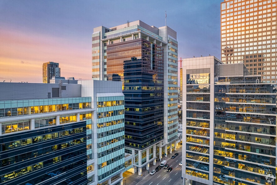 215 9th Ave SW, Calgary, AB for lease - Building Photo - Image 1 of 18