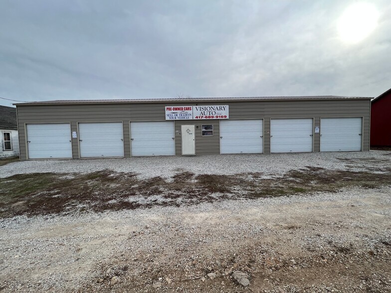 1150 E Elm St, Morrisville, MO for sale - Building Photo - Image 2 of 12