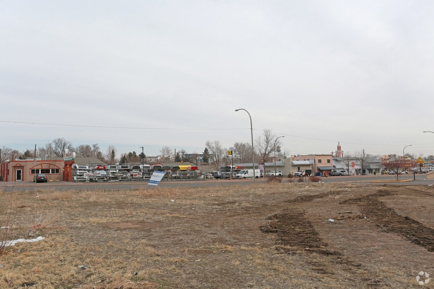 6990 W Colfax Ave, Lakewood, CO for sale - Building Photo - Image 2 of 24