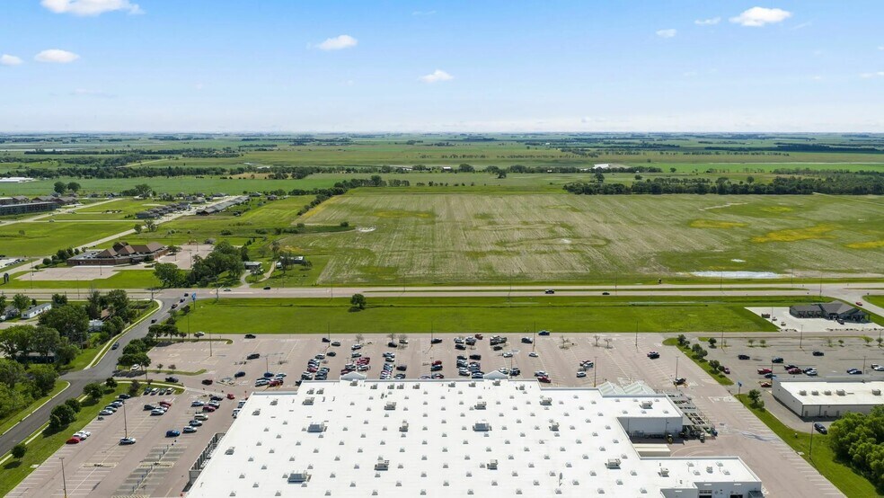 2791 Dakota Ave S Huron SD 57350 - 2791 Dakota Ave S Huron SD Aerial 2 Large 