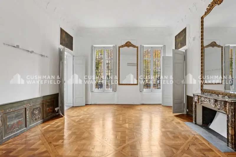 19 Cours Mirabeau, Aix-en-Provence for lease - Building Photo - Image 3 of 14