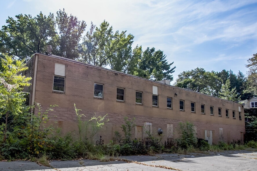 1026 N Douglas, Belleville, IL for sale - Building Photo - Image 3 of 4