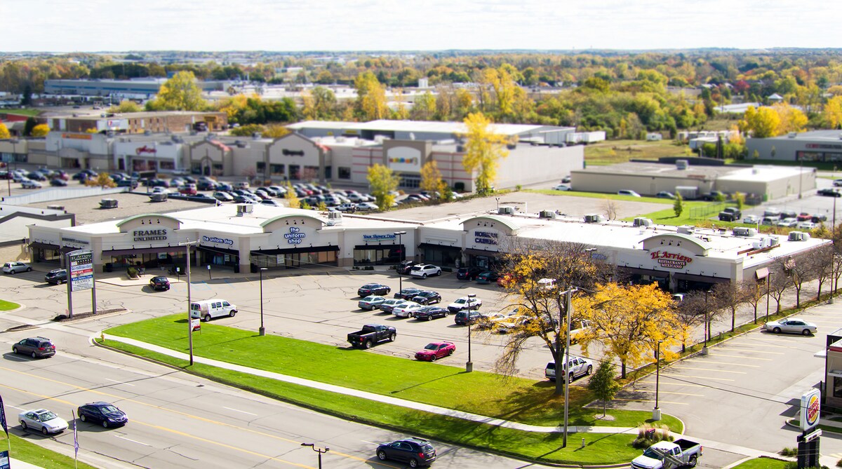 2948-2964 28th St SE, Grand Rapids, MI for sale Building Photo- Image 1 of 1