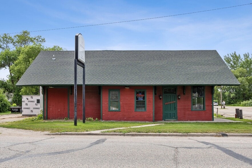 511 Fergus Ave, Erhard, MN for sale - Building Photo - Image 3 of 39