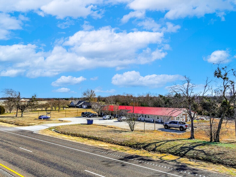 3402 Goodnight Blvd, Wills Point, TX for sale - Building Photo - Image 1 of 22