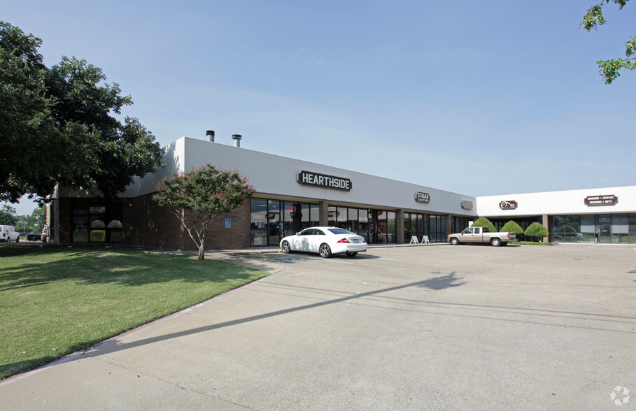 14221-14239 Inwood Rd, Dallas, TX for lease - Building Photo - Image 1 of 7