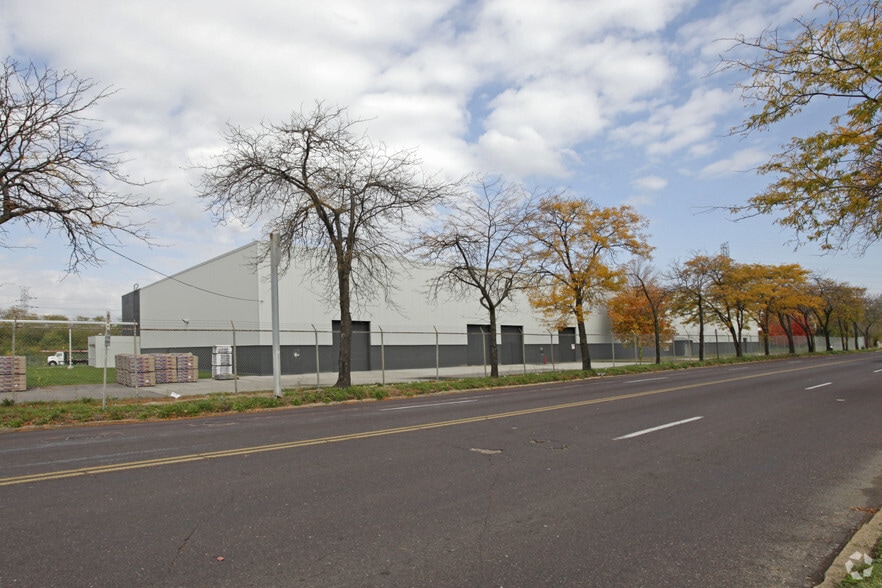 Industrial in Saint Louis, MO for sale - Primary Photo - Image 1 of 1