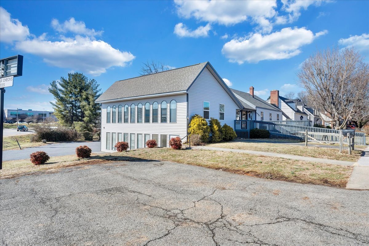 5034 Hearthstone Rd NW, Roanoke, VA for sale Building Photo- Image 1 of 1