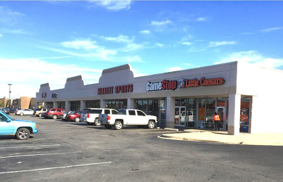 1064 N Macon St, Jesup, GA for sale - Building Photo - Image 1 of 1