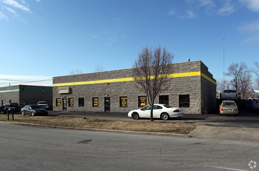 5260 Elmore Rd, Memphis, TN for sale - Building Photo - Image 2 of 2