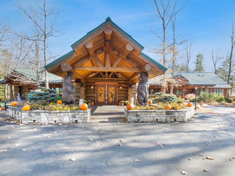6626 State Highway 42, Egg Harbor, WI for sale - Building Photo - Image 1 of 1