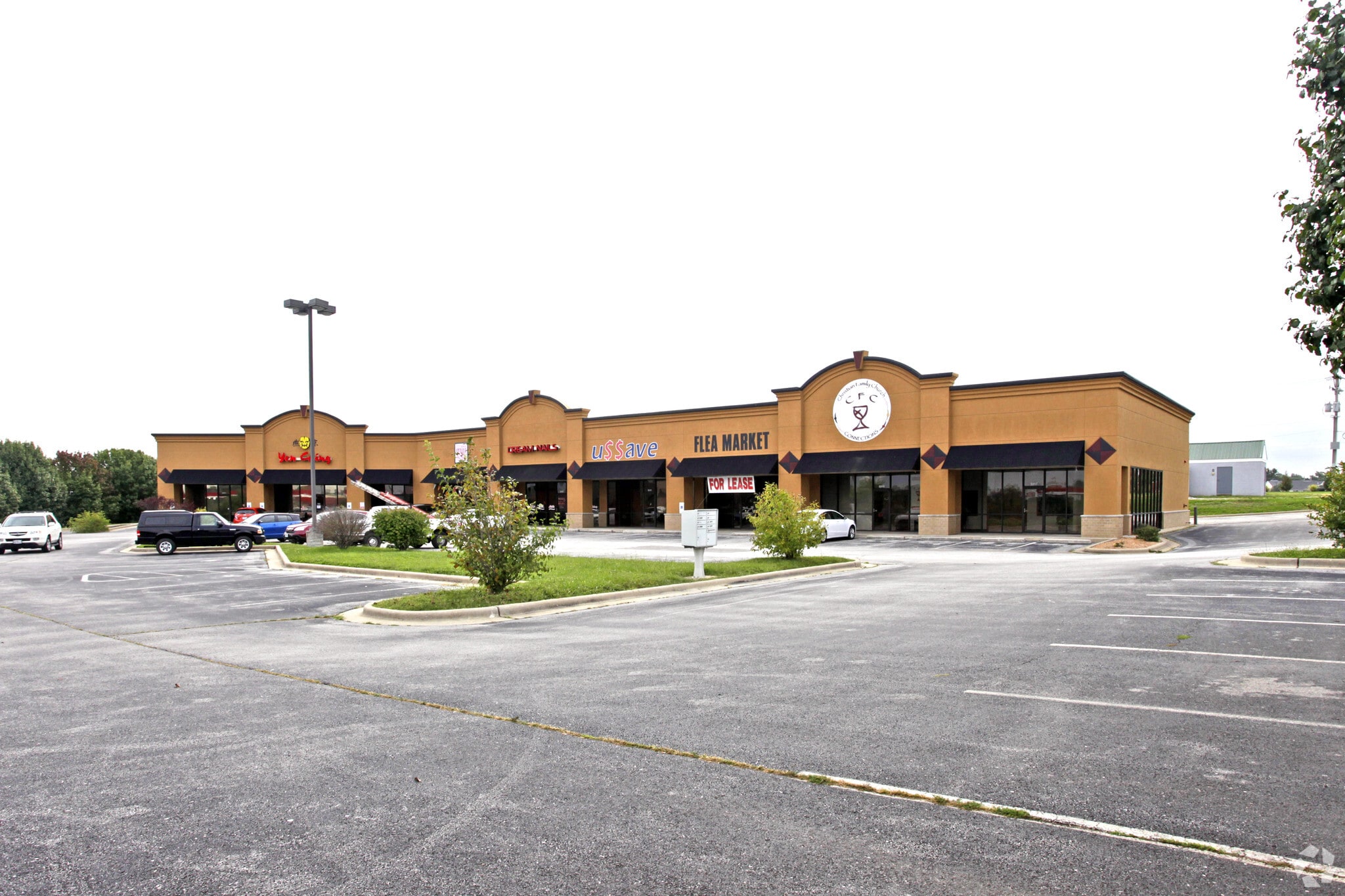 5301 N Towne Centre Dr, Ozark, MO for lease Building Photo- Image 1 of 6