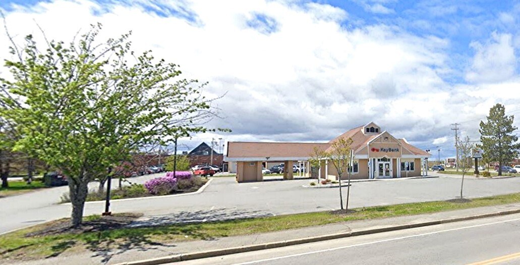 5 Parkway S, Brewer, ME for sale Primary Photo- Image 1 of 1