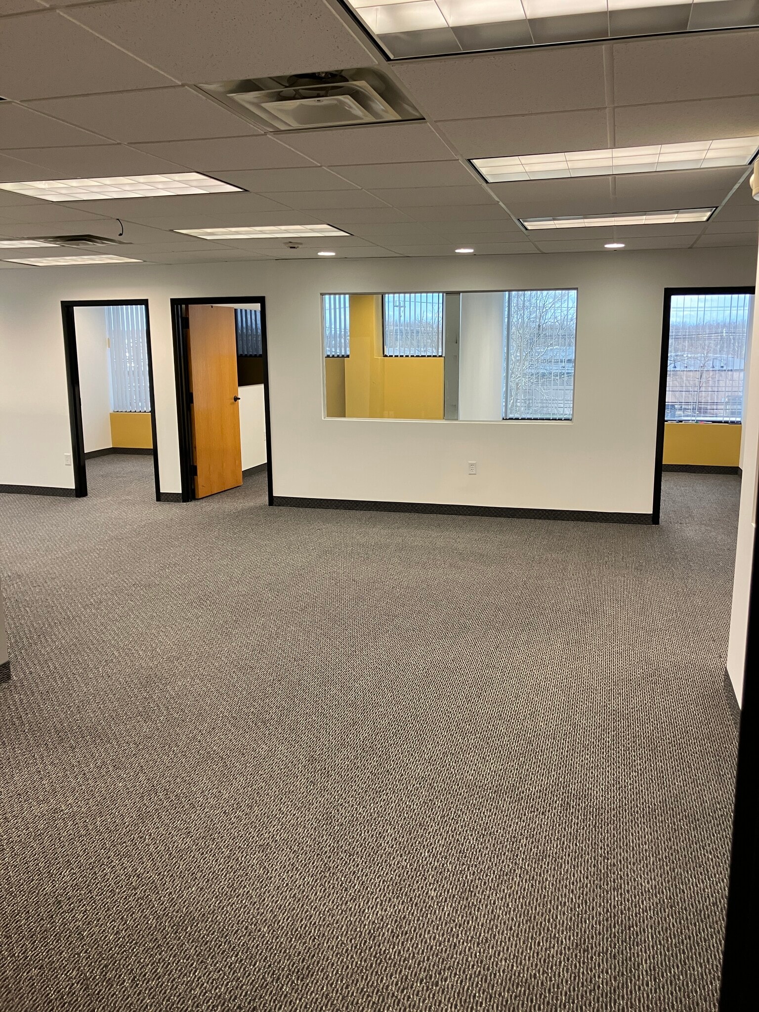 3136 S Winton Rd, Rochester, NY for lease Interior Photo- Image 1 of 17