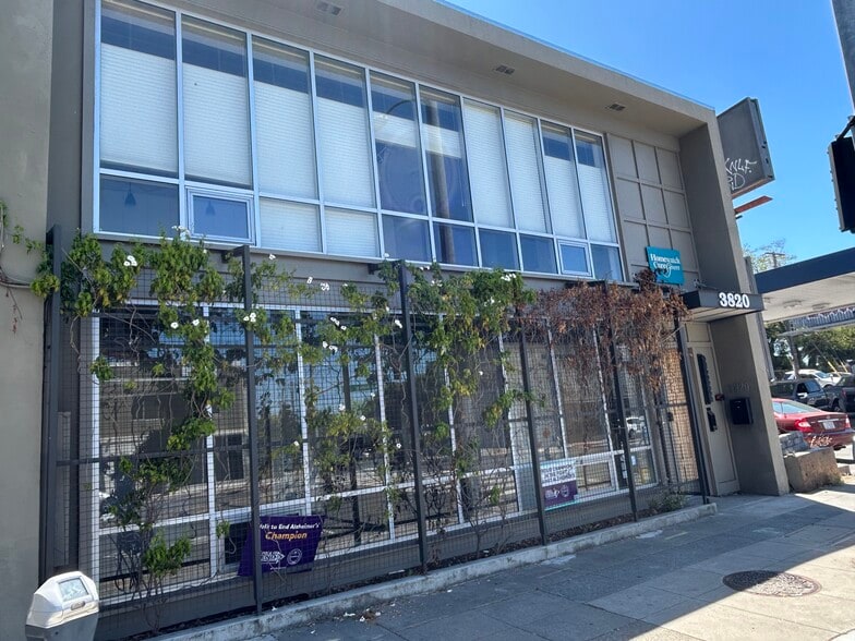 3820 Broadway, Oakland, CA for lease - Building Photo - Image 1 of 29