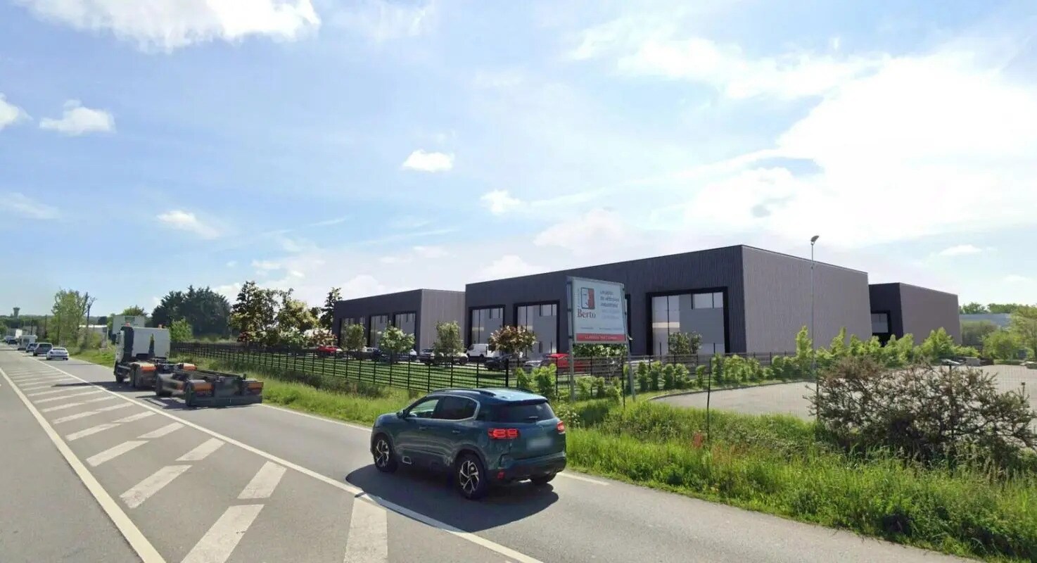 Industrial in Thouaré-sur-Loire for sale Building Photo- Image 1 of 4