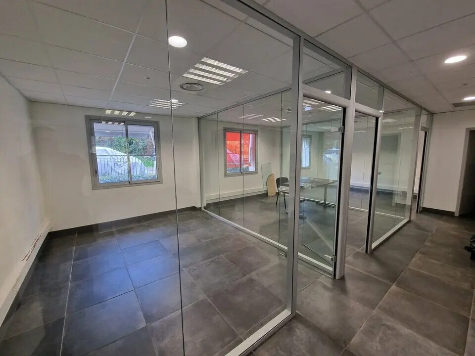 Office in Vence for sale Interior Photo- Image 1 of 7