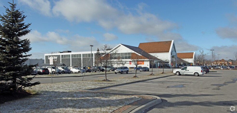 301 High Tech Rd, Richmond Hill, ON for lease - Building Photo - Image 2 of 4