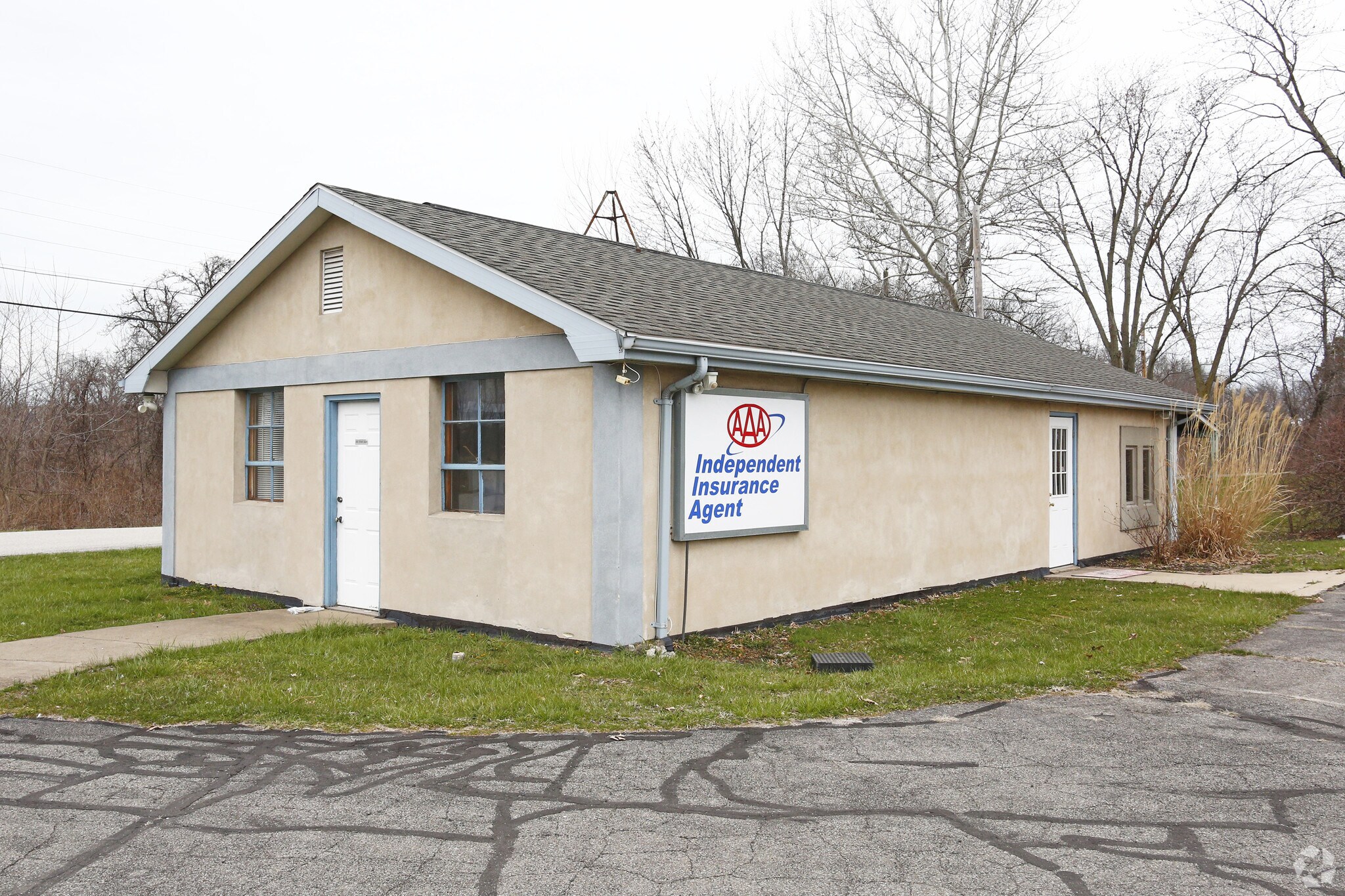 311 Melton Rd, Chesterton, IN for sale Primary Photo- Image 1 of 1