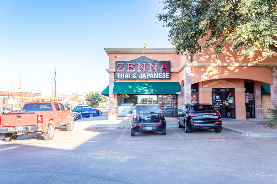 3920-3950 Rosemeade Pky, Dallas, TX for lease - Building Photo - Image 3 of 8