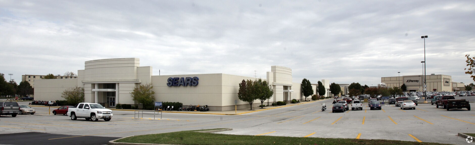 2825 S Glenstone Ave Springfield Mo 65804 Loopnet Com