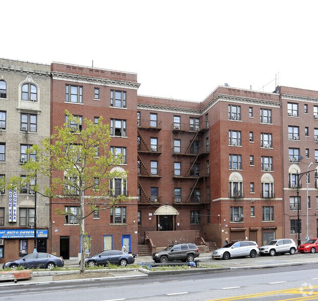 1362 Grand Concourse, Bronx, NY for sale - Building Photo - Image 2 of 3