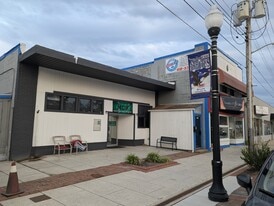 5415 East Dr, Halethorpe MD - Theater