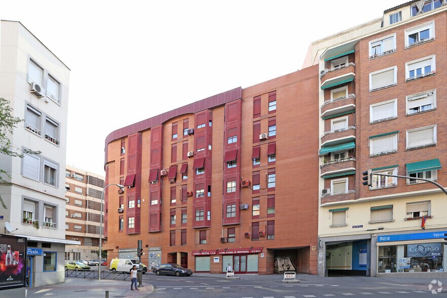 Calle de la Batalla del Salado, 55, Madrid, Madrid for sale - Primary Photo - Image 1 of 1