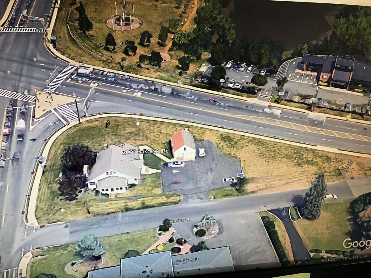 2077 Oak Tree Rd, Edison, NJ 08820