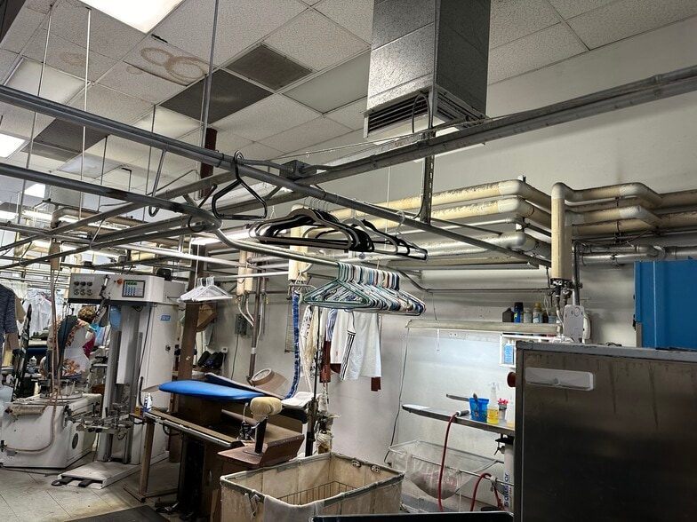 17827-17883 Colima Rd, City Of Industry, CA for lease - Interior Photo - Image 2 of 14