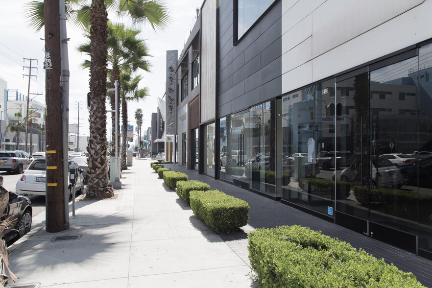 N 8501-8513 Melrose Ave/603-615 N La Cienega Blvd, West Hollywood, CA for lease - Building Photo - Image 3 of 11