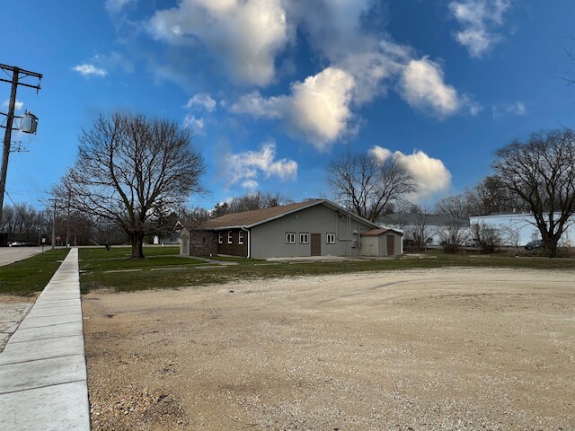 315 Park Dr, Marengo, IL for sale - Building Photo - Image 3 of 14