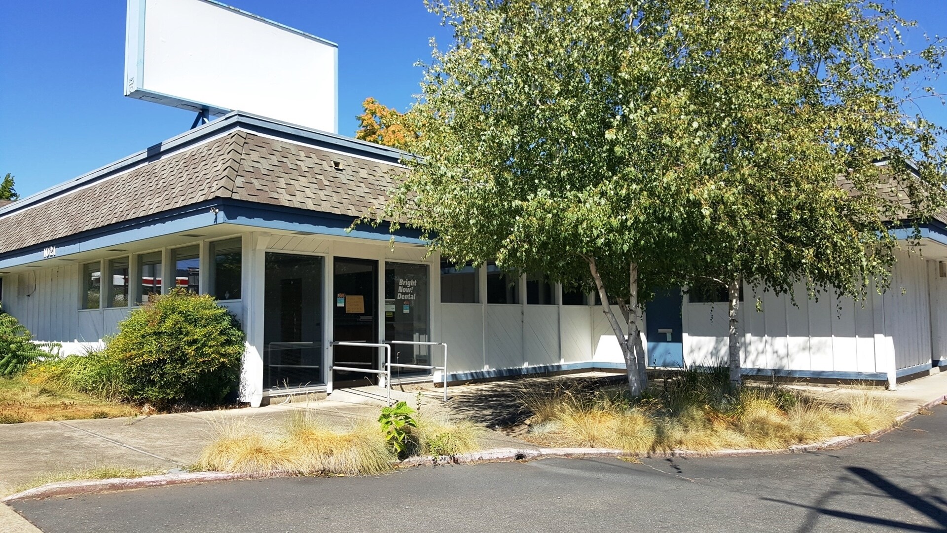 1021 NE 6th St, Grants Pass, OR for sale Primary Photo- Image 1 of 1