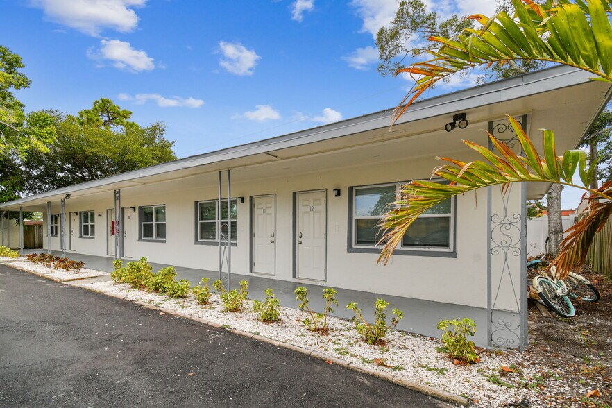 1466 Gulf to Bay Blvd, Clearwater, FL for sale - Building Photo - Image 1 of 1