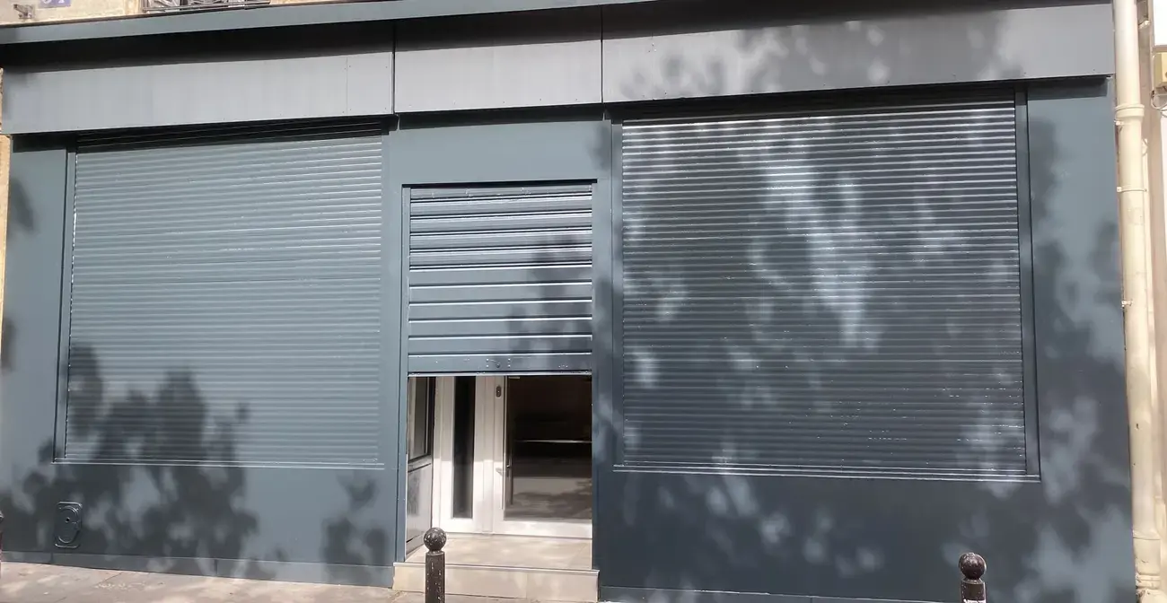 Retail in Paris for lease Building Photo- Image 1 of 6